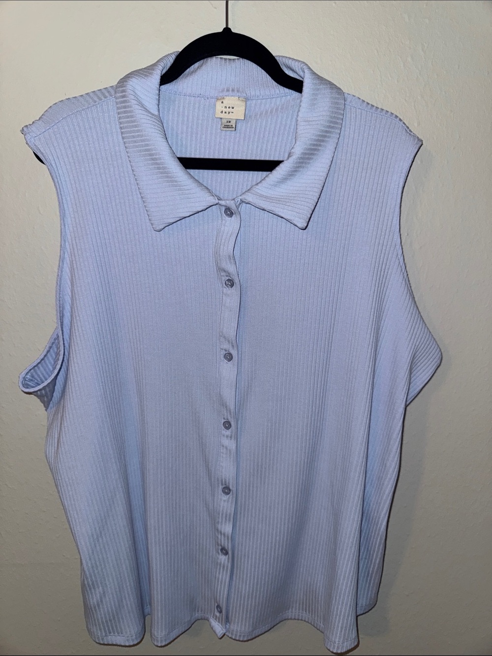 a new day Women’s Light Blue Ribbed Sleeveless Button-Up Collared Top